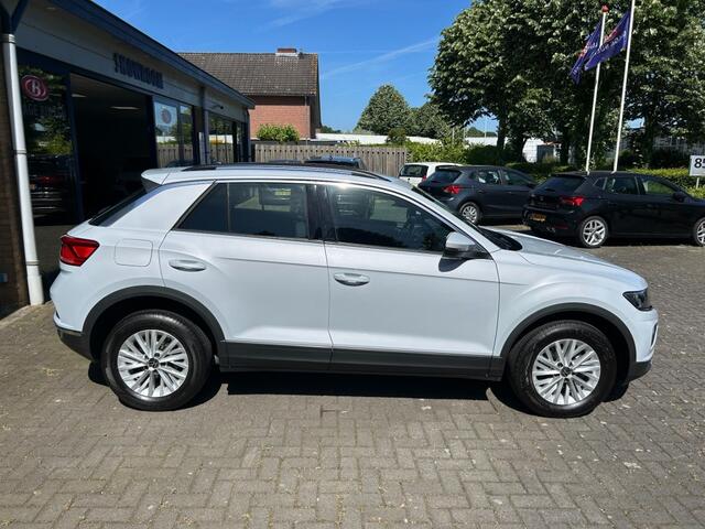 Volkswagen T-Roc 1.0 TSI STYLE Geen bijkomende kosten! Nederlandse auto