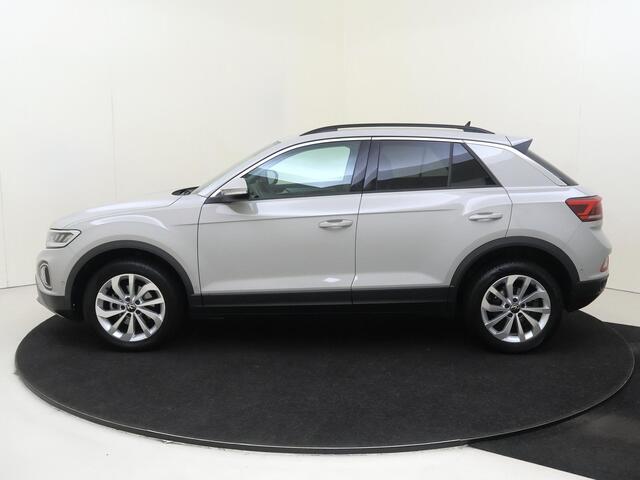Volkswagen T-Roc 1.0 TSI Life | Keyless | Achteruitrijcamera | Parkeerassistent | CarPlay | Adaptieve cruise control | Elektrisch inklapbare buitenspiegels |