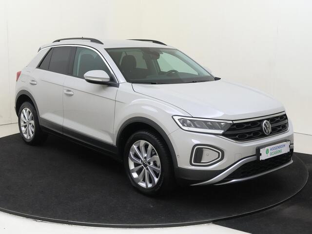 Volkswagen T-Roc 1.0 TSI Life | Keyless | Achteruitrijcamera | Parkeerassistent | CarPlay | Adaptieve cruise control | Elektrisch inklapbare buitenspiegels |