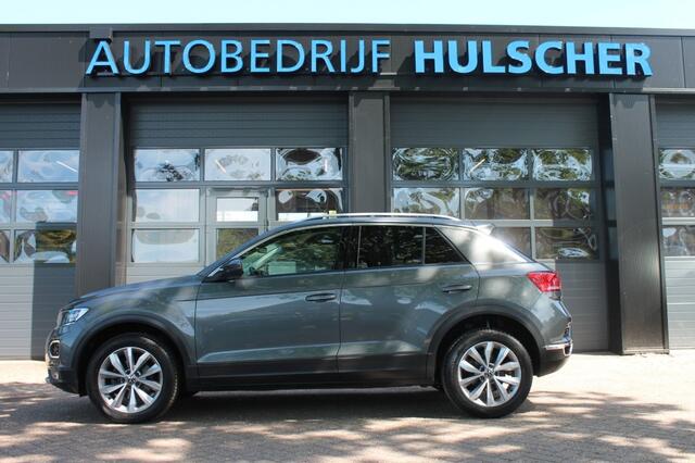 Volkswagen T-Roc 1.5 TSI Style Business Automaat / Afneembare trekhaak / stoel verwarming