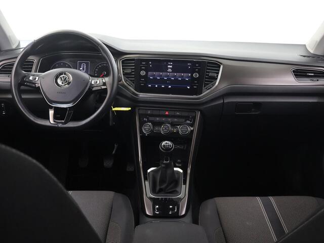 Volkswagen T-Roc 1.0 TSI Style | Trekhaak | Panoramadak | Navigatie | PDC | DAB | Apple CarPlay/Android Auto | Climate Control | Adaptieve Cruise Control |