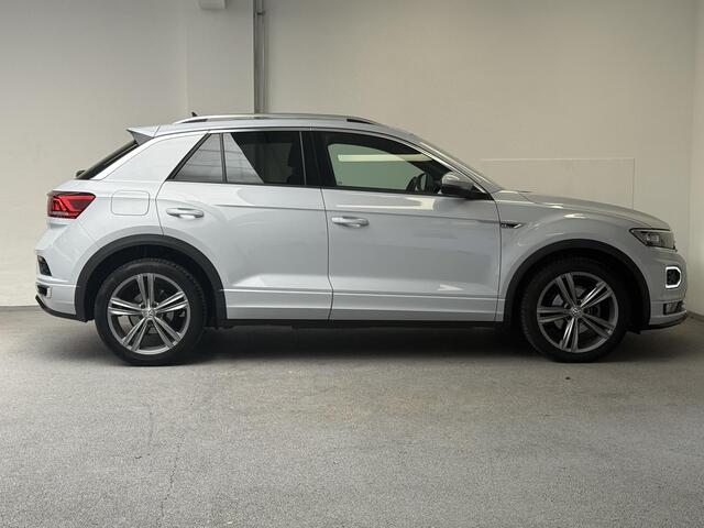 Volkswagen T-Roc 1.5 TSI 3x R-Line | PANO | CAMERA | CARPLAY | VIRTUAL | ALL SEASONS |