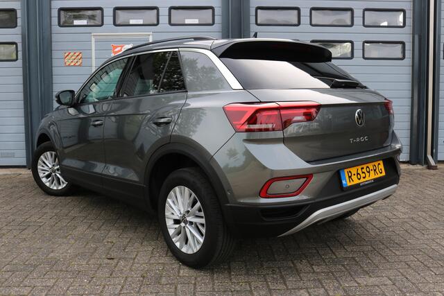 Volkswagen T-Roc 1.0 TSI Life Virtual cockpit Navi Camera Led Privacy glass Bj:2022