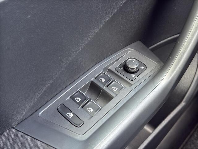 Volkswagen T-Roc 2.0 TSI 4Motion Sport /LPG/Apple Carplay/Climate Control/Adaptive Cruise Control/Dodehoek sensoren/PDC V+A/Stoelverwarming/