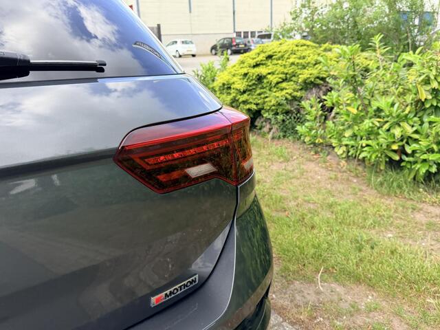 Volkswagen T-Roc 2.0 TSI DSG 190PK 4MotionoACCoTrekhaak