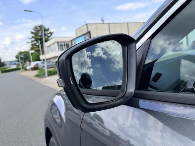 Volkswagen T-Roc 2.0 TSI DSG 190PK 4MotionoACCoTrekhaak