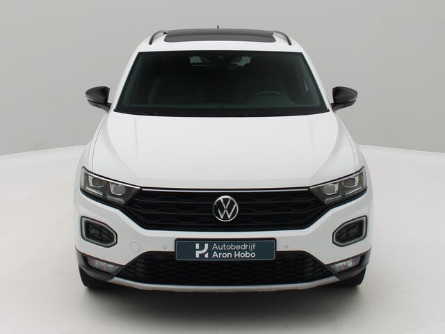 Volkswagen T-Roc 1.5 TSI Sport Pano, Trekhaak, Camera, Stoelverwarming