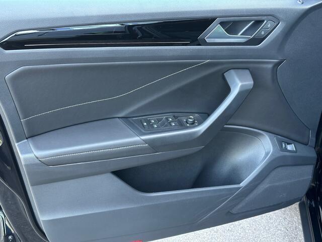 Volkswagen T-Roc 1.5 TSI 150pk DSG R-Line | Camera | Keyless | Elek. Achterklep | Dode hoek | Rijklaar incl. 1 jaar Bovag garantie