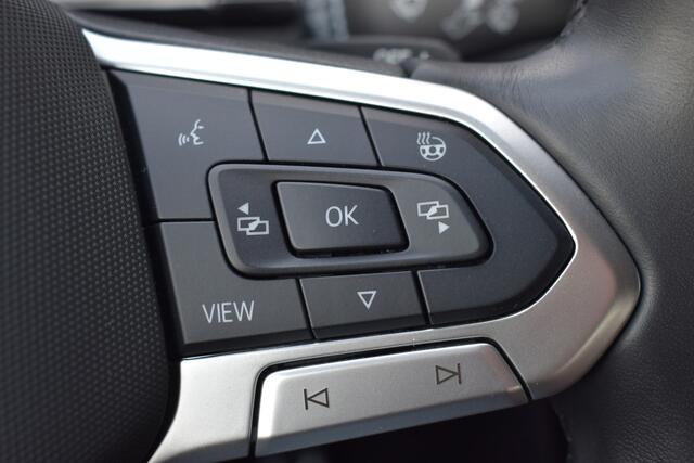 Volkswagen T-Roc 1.5 TSI R-Line Edition | Trekhaak | Adaptieve Cruise Control | Dodehoek Detectie | Climate Control |