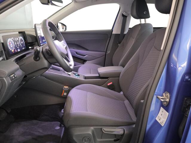 Volkswagen T-Roc Life First Edition 1.5 eTSI 85 kW / 116 PK SUV 7 v DSG | Camera| 18'LM-velgen| verwarmd stuur en stoelen