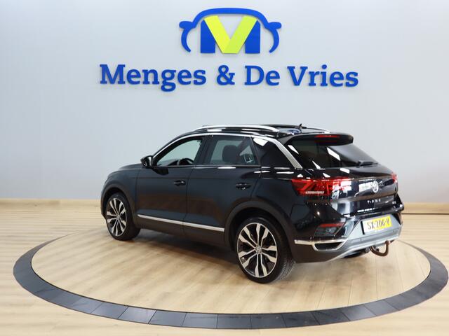 Volkswagen T-Roc 2.0 TSI 4Motion Sport Airco ECC | LED | Panorama | Leer | Virtual | Adaptive Cruise | 19" velgen | Trekhaak | Apple Carplay Android auto | Isofix | NAP |