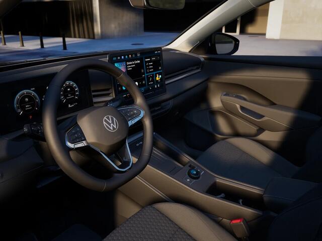 Volkswagen T-Roc Limited Edition 1.5 eTSI 85 kW / 116 PK SUV 7 vers / Getinte ramen / Carplay / 16 Inch
