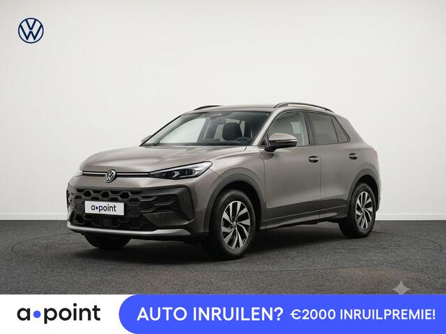 Volkswagen T-Roc Limited Edition 1.5 eTSI 85 kW / 116 PK SUV 7 vers / Getinte ramen / Carplay / 16 Inch