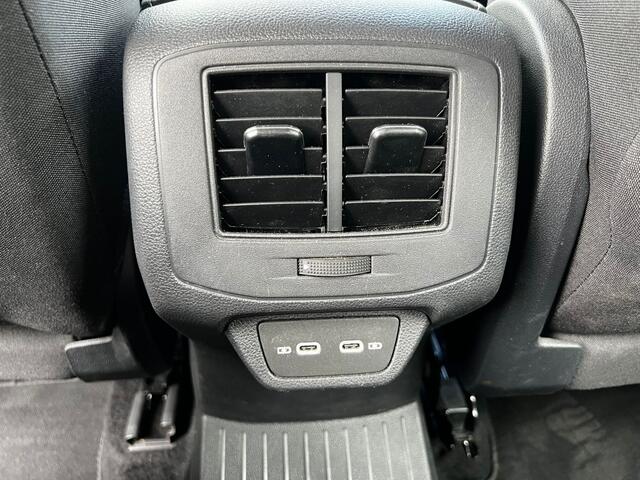 Volkswagen T-Roc 1.0TSI 115pk Style | ACC | IQ.Light | Climate | Carplay