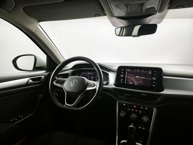Volkswagen T-Roc 1.5 TSI Life | Camera | Navigatie | Adaptieve cruise | AppleCarplay | Digital Cockpit |