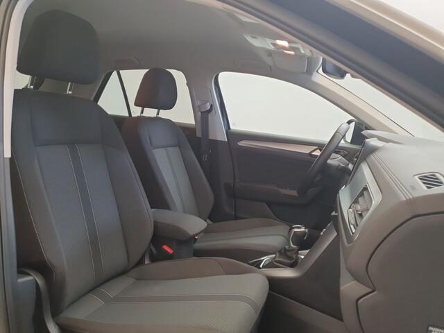 Volkswagen T-Roc 1.5 TSI 150pk DSG/AUTStyle Business Camera, Winterpakket, Virtual Cockpit