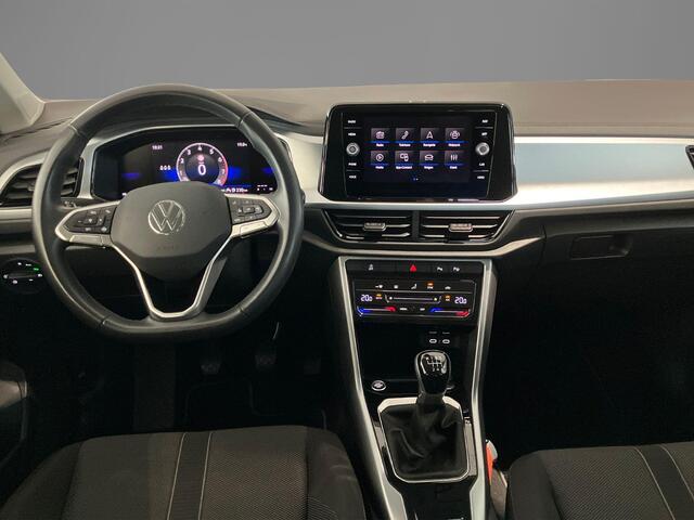 Volkswagen T-Roc 1.0TSI/115PK Life Edition · Apple/Android Car Play· Camera + Parkeersensoren · Keyless · 27-06-2028 of 100000km.