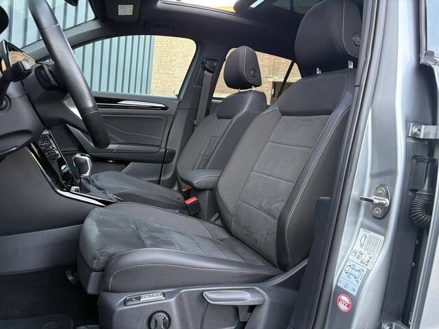 Volkswagen T-Roc 1.5 TSI R-Line Business+ | Panodak | Trekhaak afnb. | IQ Light | Side Assist | Keyless | Camera | Prijs Rijklaar!!