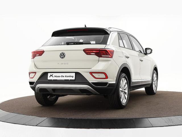 Volkswagen T-Roc 1.5 TSI 150pk DSG Style · Camera · Keyless · ACC · Apple/Android Car Play · Dodehoeksensor · Elek. Achterklep · Parkeerassistent · Alarmklasse 3 ·