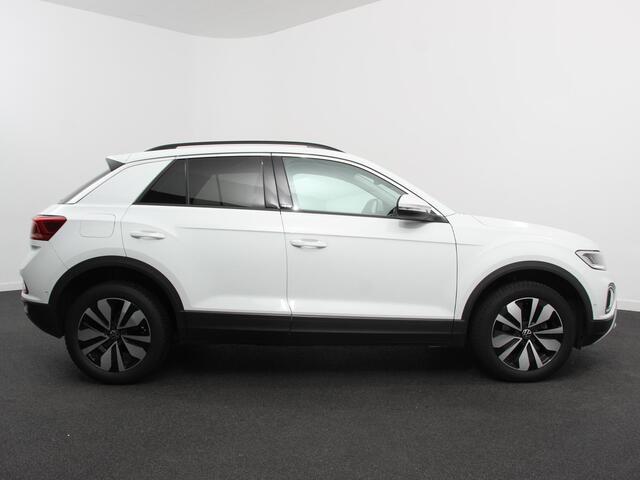 Volkswagen T-Roc 1.0 TSI 110pk Move Navigatie Apple Carpla/Android Auto Digitale Cockpit Climate Control Lichtmetalen velgen Dab