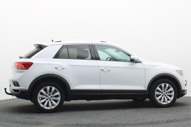 Volkswagen T-Roc 1.5 TSI Style Camera, ACC, Trekhaak, Apple Carplay, Climate, Lane Assist, PDC