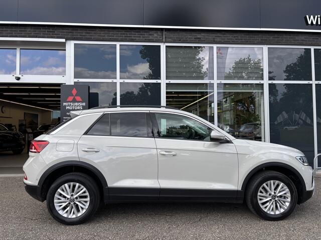 Volkswagen T-Roc 1.0 TSI Life | DIGITAL COCKPIT | LED | Apple/Android | Parkeerse