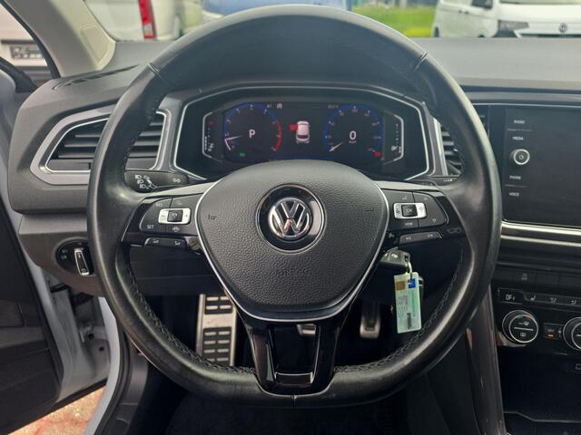 Volkswagen T-Roc 1.5 TSI Sport | 150Pk | Automaat | IQ Light | Trekhaak | 19Inch |