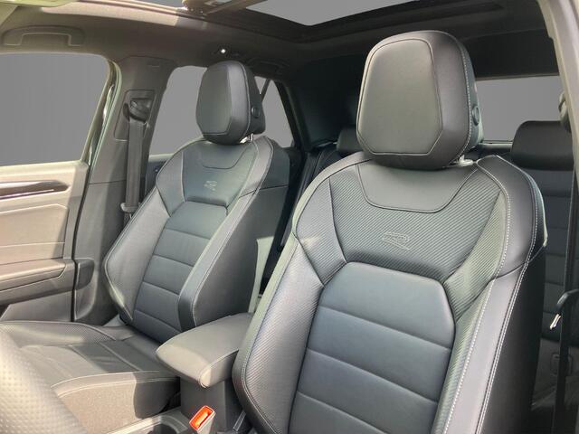 Volkswagen T-Roc 1.5TSI/150PK R-Line DSG · Panoramadak · Leder · Dodehoeksensoren · Apple/Android Car Play · Camera · Stuur & Stoelverwarming · 19'' · Elektrische stoelverstelling ·