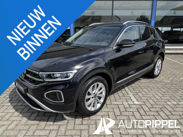 Volkswagen T-Roc 1.5 TSI Style DSG | Trekhaak | IQ.Light | ACC | massagefunctie | App-conn.