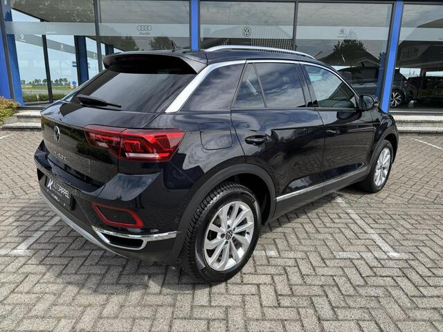 Volkswagen T-Roc 1.5 TSI Style DSG | Trekhaak | IQ.Light | ACC | massagefunctie | App-conn.