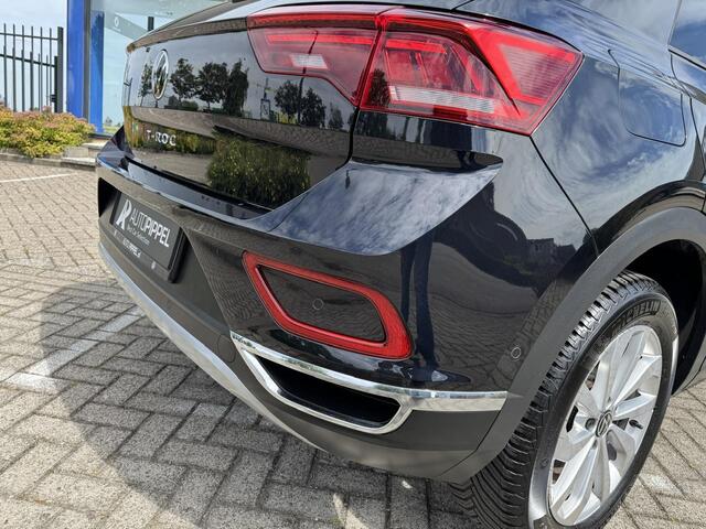 Volkswagen T-Roc 1.5 TSI Style DSG | Trekhaak | IQ.Light | ACC | massagefunctie | App-conn.