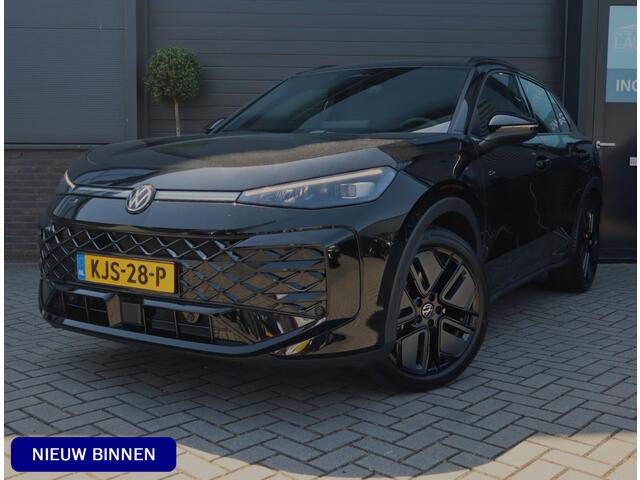 Volkswagen T-Roc 1.5 eTsi R-Line First Edition | Pano | ACC | Stoelverwarming | Grootscherm