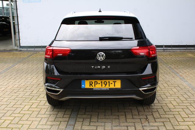 Volkswagen T-Roc 1.0 TSI Style | Incl. 12 maanden Garantie | Adaptive cruise controle | Navigatie | Draadloze telefoonlader | Climate controle | Apple CarPlay/Android Auto | Elektrische kofferbakklep | Parkeersensoren V+A | Virtual cockpit | Origineel NL Auto | NAP |