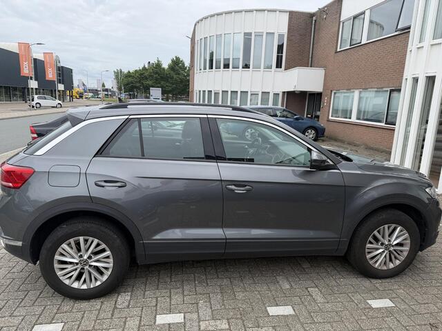 Volkswagen T-Roc 1.5 TSI Style | Camera | Keyless |