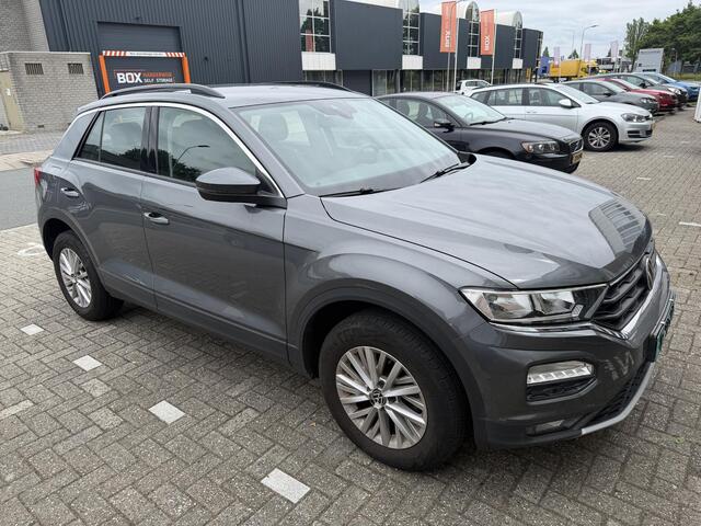 Volkswagen T-Roc 1.5 TSI Style | Camera | Keyless |