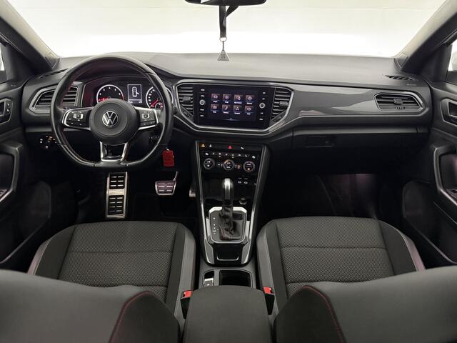 Volkswagen T-Roc 1.5 TSI Sport | Adap. Cruise | Carplay | Clima | Sfeer | LED | Keyless | Parkeersens.