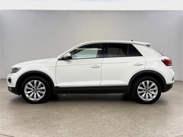 Volkswagen T-Roc 1.5 TSI Sport | Adap. Cruise | Carplay | Clima | Sfeer | LED | Keyless | Parkeersens.