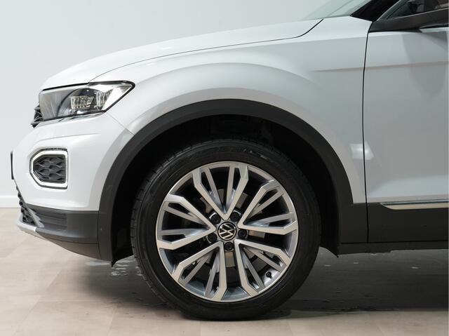 Volkswagen T-Roc 1.0 TSI Style Business Navigatie Camera 237