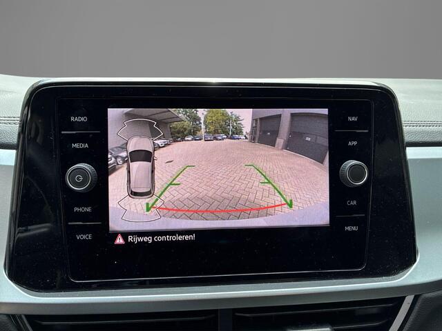 Volkswagen T-Roc 1.0 TSI 110pk Life · Camera · Apple/Android Car Play · Parkeer assistent · ACC · Clima · Draadloze Telefoonlader · Elek. Inklapbare Spiegels · Garantie t/m 28-03-2028 of 100.000km
