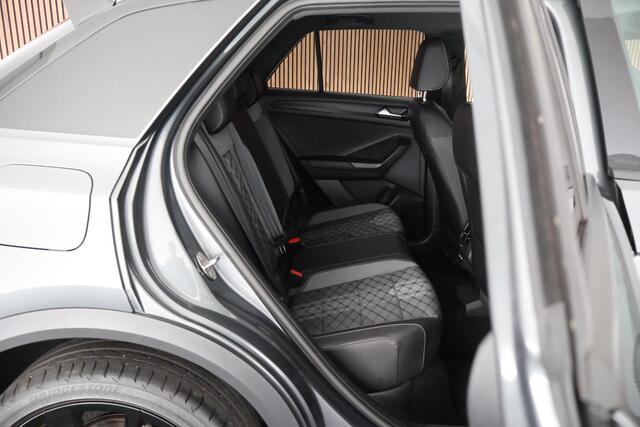 Volkswagen T-Roc 1.5 TSI 150pk DSG R-Line Business+ Navigatie Camera Stoelverwarming LED Virtual Cockpit