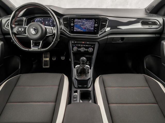 Volkswagen T-Roc 1.5 TSI Sport Business R 150Pk (VIRTUAL COCKPIT, 1e EIGENAAR, APPLE CARPLAY, ZWART HEMEL, MODE KNOP, SPORTSTOELEN, ELEK ACHTERKLEP, GETINT GLAS, ADAPTIVE CRUISE, NIEUWSTAAT)