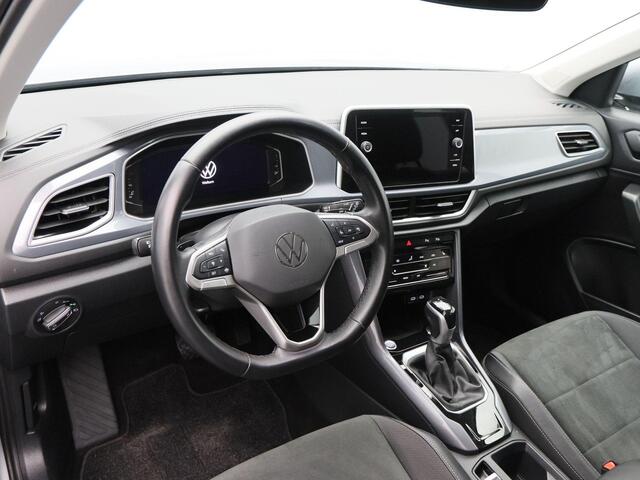 Volkswagen T-Roc 1.5 TSi 150 Pk Automaat Style | Full LED | Stoelverwarming | Adaptive Cruise | Camera | Carplay | 17 Inch | 22.299 Km !!