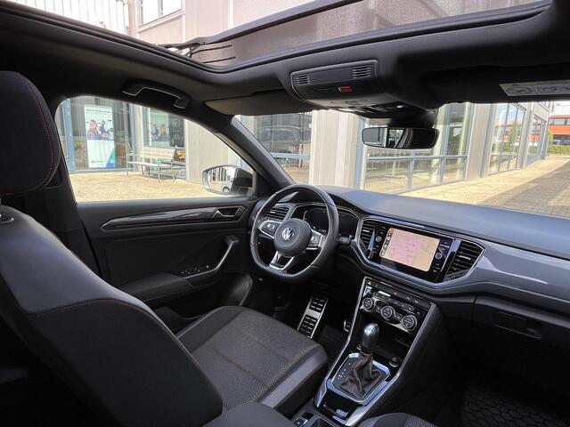 Volkswagen T-Roc 1.5 TSI Sport Business R | 150PK/Voll.Historie/Navi/Pano.Dak/Adapt.Cruise/Camera/Stoelverw./19"/Sfeerverl./Apple CarPlay-Android Auto