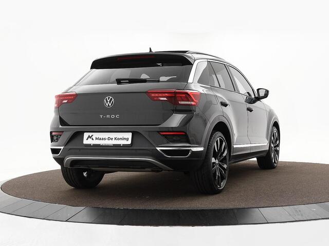 Volkswagen T-Roc 1.5 TSI Sport Business R · Panoramadak · Camera · Standkachel · Stoelverwarming · Navigatie · 19" Velgen · Elek. Inklapbare Spiegels ·