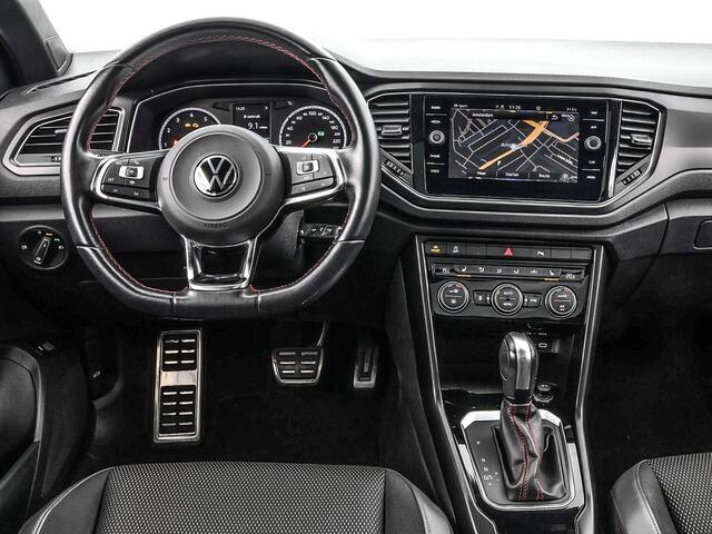 Volkswagen T-Roc 1.5 TSI Sport Business R · Panoramadak · Camera · Standkachel · Stoelverwarming · Navigatie · 19" Velgen · Elek. Inklapbare Spiegels ·