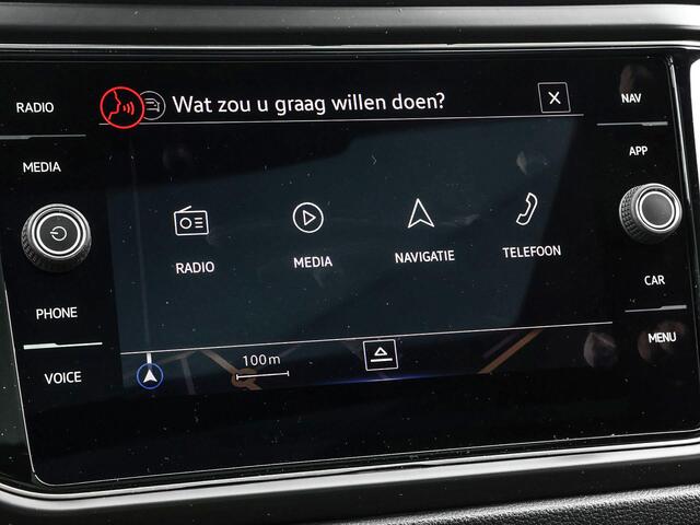 Volkswagen T-Roc 1.5 TSI Sport Business R · Panoramadak · Camera · Standkachel · Stoelverwarming · Navigatie · 19" Velgen · Elek. Inklapbare Spiegels ·