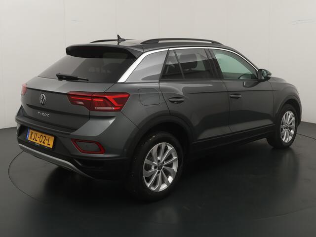 Volkswagen T-Roc 1.5 150PK TSI Life Edition | AUTOMAAT | Adapt. Cruise | Clima | Camera | LED | Apple carplay // Android auto | Fabrieksgarantie t/m 03-2029 |