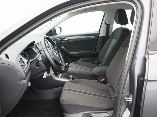 Volkswagen T-Roc 1.0 TSI Style/ lage km/ trekhaak!