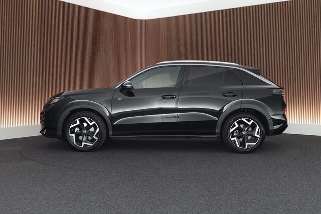 Volkswagen T-Roc 1.5 eTSI 150pk DSG R-Line First Edition Trekhaak Camera Stoelverwarming Adaptive Cruise Carplay
