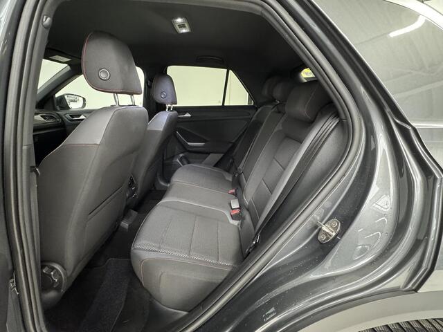 Volkswagen T-Roc 1.5 TSI Sport | Stoelverwarming | Apple CarPlay / Android Auto | Climate Control | Adaptive Cruise Control |